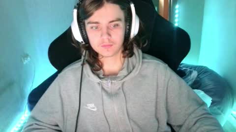 abbysal_blade online show from 12/17/25, 07:03