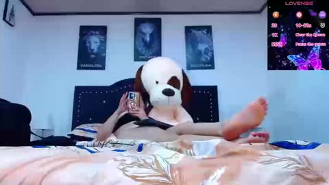 Snapshot of abbyshinne chatting on 09/25/25, 04:11 abbyshinne online show from 09/25/25, 04:11