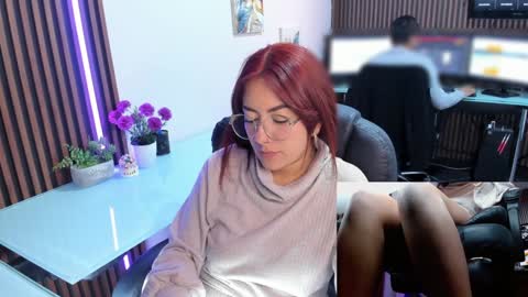 Snapshot of abbystones chatting on 02/04/25, 05:45 Abby Stones online show from 02/04/25, 05:45