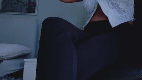 Snapshot of abbywathson chatting on 01/19/26, 12:09 A B B Y online show from 01/19/26, 12:09