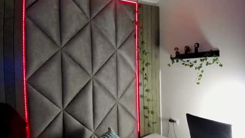 Snapshot of abbywathson chatting on 02/19/26, 11:39 A B B Y online show from 02/19/26, 11:39