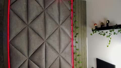 Snapshot of abbywathson chatting on 02/27/26, 11:43 A B B Y online show from 02/27/26, 11:43