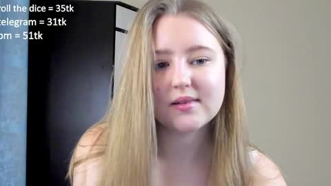 Snapshot of abbywyte chatting on 12/09/24, 12:19 Abby    Stream at Sat  Sun  Mon  Fri online show from 12/09/24, 12:19