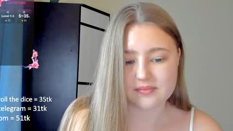 Snapshot of abbywyte chatting on 02/24/25, 01:31 Abby    Stream at Sat  Sun  Mon  Fri online show from 02/24/25, 01:31