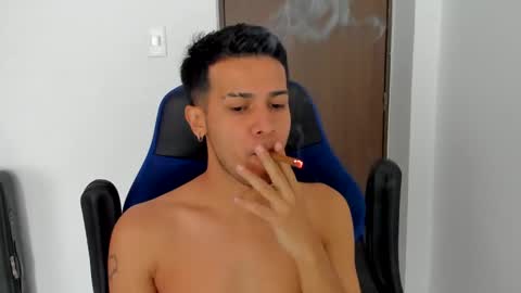 Independence model AbelAsburgo online show from 12/26/24, 07:38