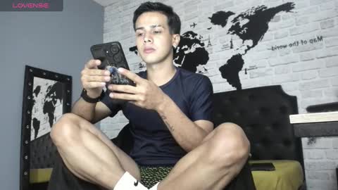 Independence model AbelAsburgo online show from 01/30/25, 11:24