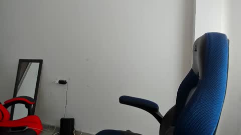 Independence model AbelAsburgo online show from 02/11/26, 07:08