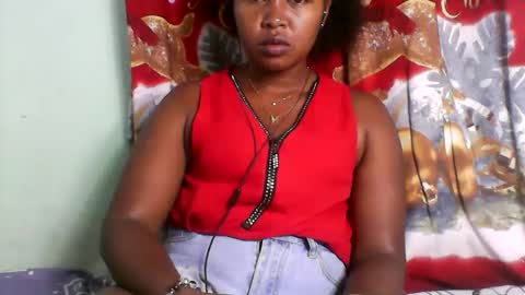 abella677022 online show from 03/18/26, 06:16