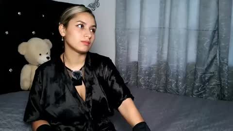 Snapshot of abellaanddick chatting on 10/13/25, 08:31 abellaanddick online show from 10/13/25, 08:31