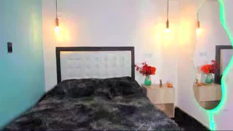  Abella and Kendra  online show from 11/01/25, 07:27