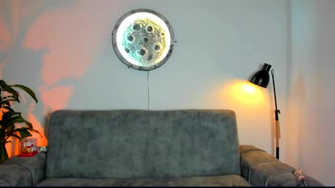  Abella and Kendra  online show from 04/03/26, 10:08