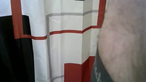 Snapshot of abercrombieguy22 chatting on 12/23/24, 06:22 AbercrombieGuy22 online show from 12/23/24, 06:22