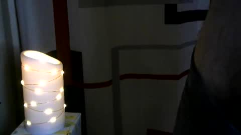 Snapshot of abercrombieguy22 chatting on 12/15/25, 05:44 AbercrombieGuy22 online show from 12/15/25, 05:44