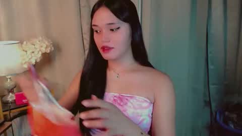 Abetterchristine online show from 12/17/25, 12:33