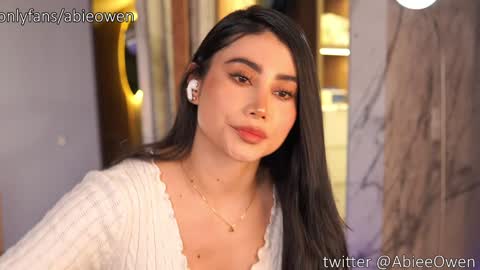 abie_owen online show from 09/23/25, 11:19