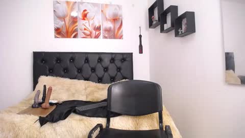 Abigail online show from 03/11/25, 03:56