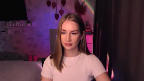 Snapshot of abigail_flex chatting on 11/10/25, 06:51 Anna online show from 11/10/25, 06:51