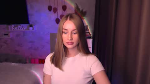 Snapshot of abigail_flex chatting on 11/20/25, 06:29 Anna online show from 11/20/25, 06:29