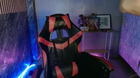 abigail_vergara online show from 10/21/25, 03:46