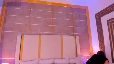    online show from 10/09/25, 11:36