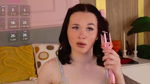 Snapshot of abigailforl chatting on 05/27/26, 05:37 abigailforl online show from 05/27/26, 05:37