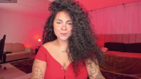 Snapshot of abigaill_13 chatting on 03/10/25, 03:56 Abigail online show from 03/10/25, 03:56