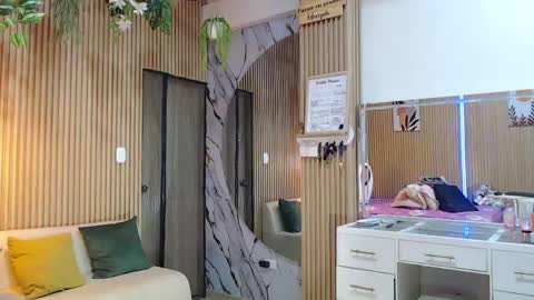 abigailowensss online show from 04/20/26, 08:54