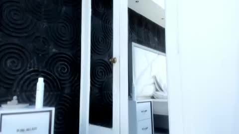 Snapshot of abigailwilliams_ chatting on 11/06/25, 11:11 Abigail online show from 11/06/25, 11:11