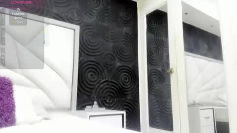 Snapshot of abigailwilliams_ chatting on 11/20/25, 11:10 Abigail online show from 11/20/25, 11:10