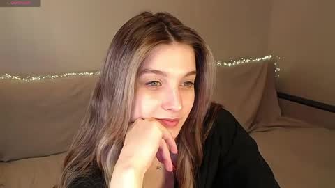 Snapshot of abigailwills chatting on 05/14/26, 06:15 Abigail online show from 05/14/26, 06:15