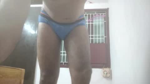 Masturbating boy online show from 12/05/24, 08:00