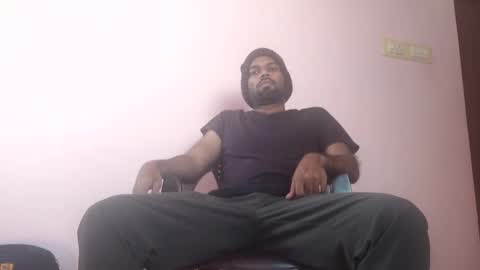 Masturbating boy online show from 03/07/25, 10:35