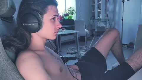 hi  cum in pvt noi extra tip online show from 04/09/26, 12:21