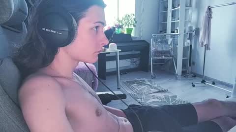 hi  cum in pvt noi extra tip online show from 04/19/26, 09:19