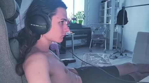 hi  cum in pvt noi extra tip online show from 04/21/26, 12:44