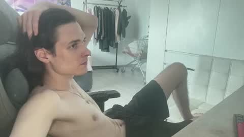 Snapshot of abobus123 chatting on 06/15/26, 05:20 hi cum in pvt noi extra tip online show from 06/15/26, 05:20