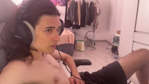 Snapshot of abobus123 chatting on 08/08/26, 01:02 hi cum in pvt noi extra tip online show from 08/08/26, 01:02