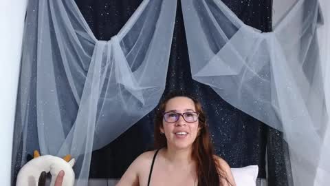 abril_bianchi online show from 02/27/25, 12:43