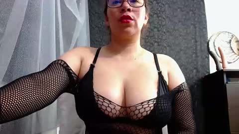 abril_bianchi online show from 10/04/25, 02:26