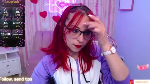 abril_ch_ online show from 01/10/25, 10:50