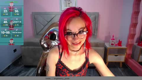 abril_ch_ online show from 12/22/25, 10:45