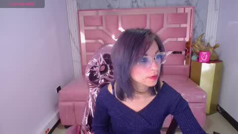 abril_ch_ online show from 03/20/26, 12:10