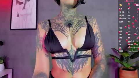 Snapshot of abril_facchini chatting on 06/13/26, 06:50 Abril Facchini online show from 06/13/26, 06:50