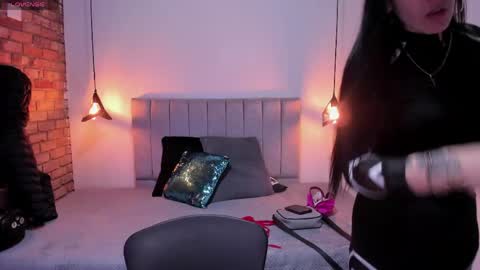 Abril Fox online show from 04/23/26, 08:00