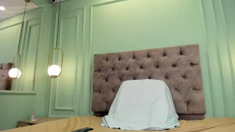 Abril jones online show from 01/21/25, 11:24