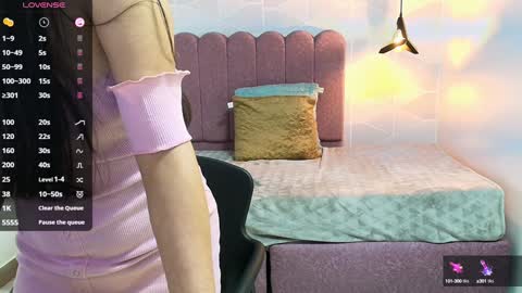 Snapshot of abril_matthews chatting on 12/28/24, 12:03 ABRIL MATTHEWS online show from 12/28/24, 12:03