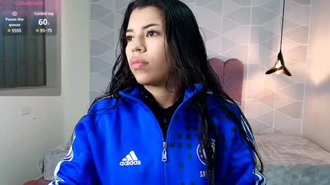 Snapshot of abril_matthews chatting on 01/03/25, 11:57 ABRIL MATTHEWS online show from 01/03/25, 11:57