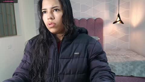Snapshot of abril_matthews chatting on 01/06/25, 12:02 ABRIL MATTHEWS online show from 01/06/25, 12:02
