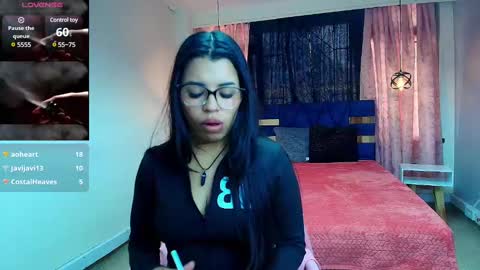 Snapshot of abril_matthews chatting on 03/07/25, 03:28 ABRIL MATTHEWS online show from 03/07/25, 03:28