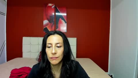 Snapshot of abrillee1 chatting on 01/24/25, 01:45 ABRIL online show from 01/24/25, 01:45